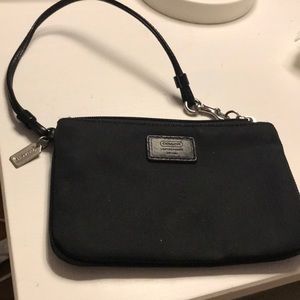 🖤 Black Coach wristlet